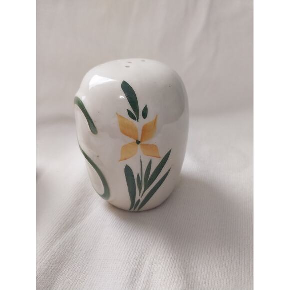 Vintage Salt & Pepper Shakers Green Yellow Floral With Metal Caddy 3.25" - Picture 5 of 5